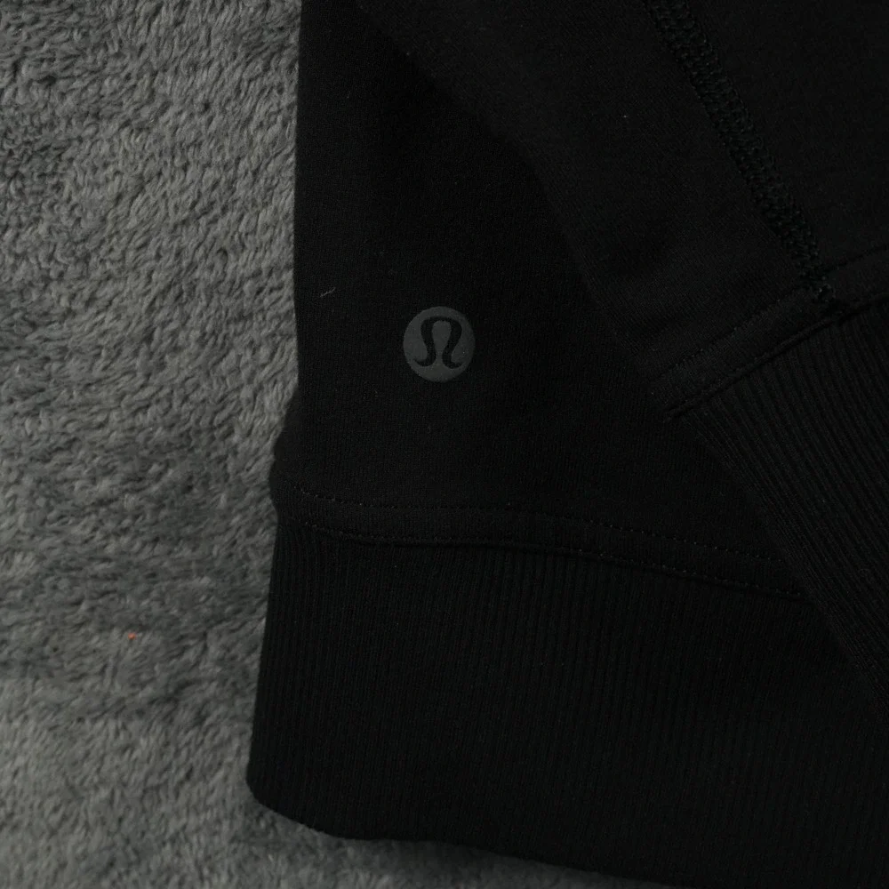 Lululemon PrePost Jacket Mens L‎ Black Mock Neck Performance Activewear Full Zip